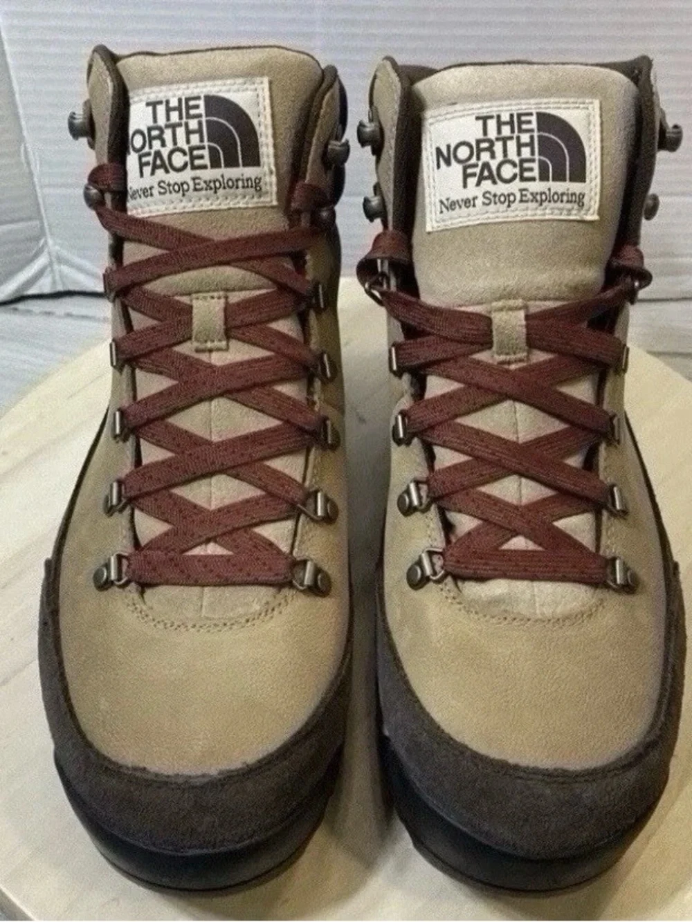The North Face Men's 11.5 Back to Berkeley IV Leather WP rain snow winter Hiking
